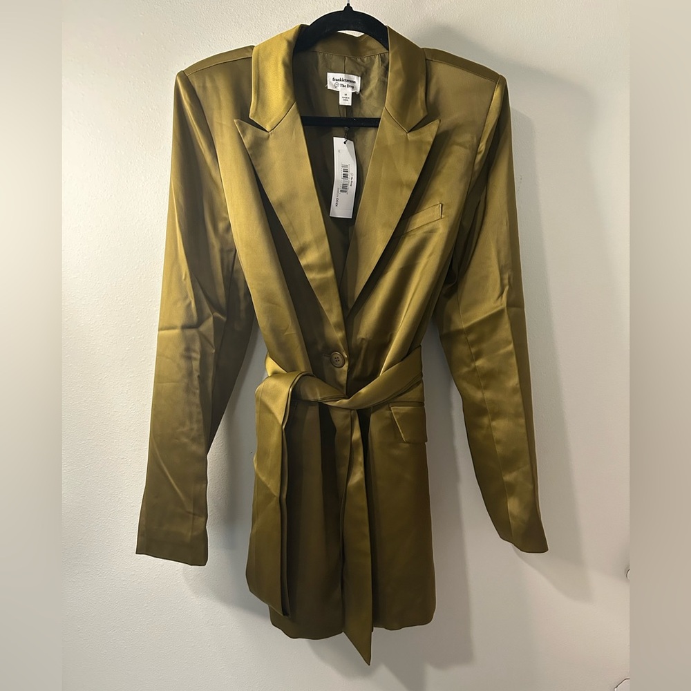 NWT The Drop x Frankie Tavares Elegant Blazer with Belt